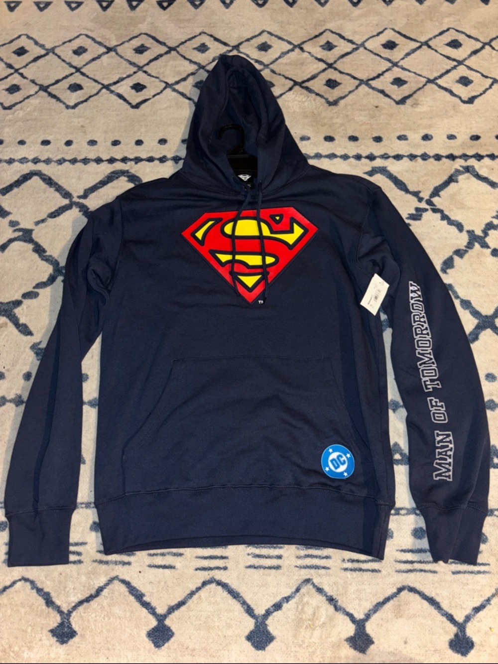 Brand New! DC Comics Superman Navy Hoodie! SM(28-30)